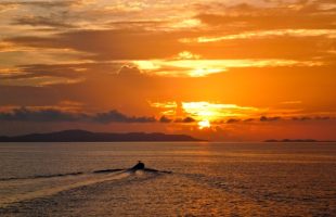 Philippins sunset on sea