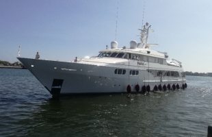 MY Vava arriving Port Galle, Sri Lanka
