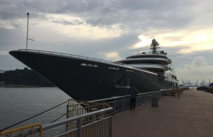 Visiting Superyacht in Singapore